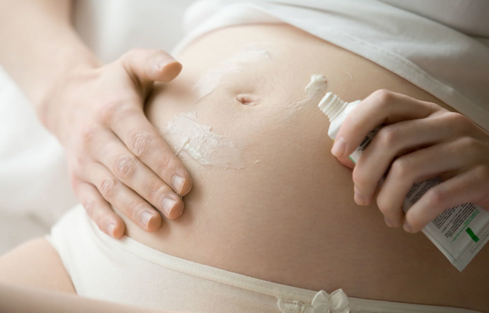 Cómo evitar y corregir las estrías en el embarazo