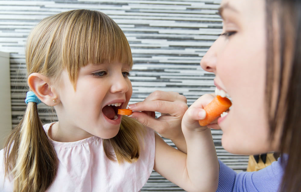 Hábitos alimenticios saludables para la salud y vida de los niños