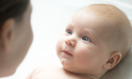 Higiene nasal en los bebés: Cómo quitarle los mocos