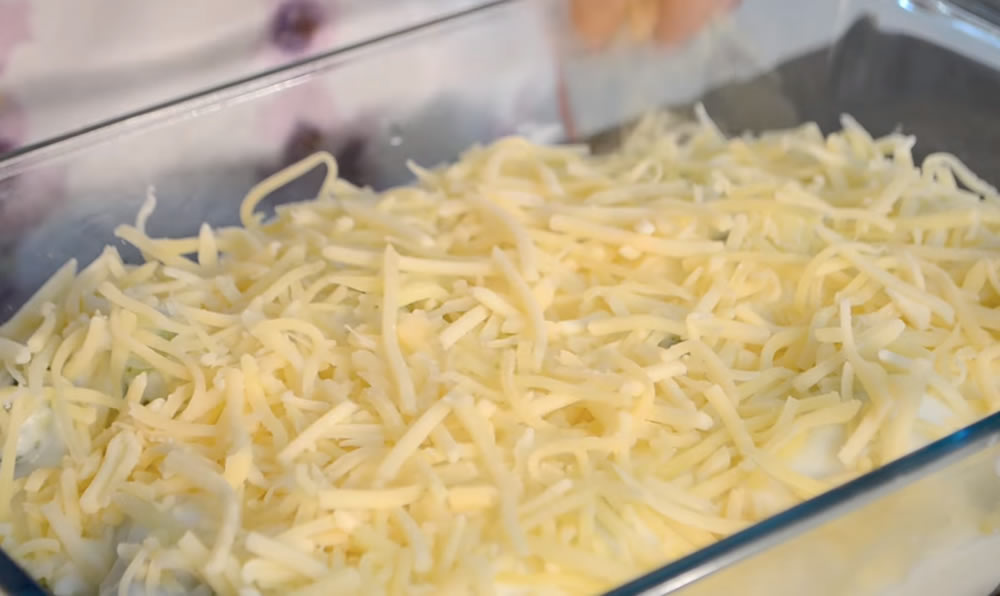 Crema de brócoli con queso cheddar
